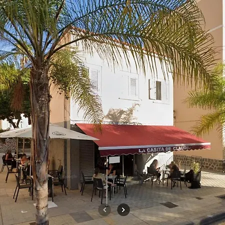 Elcano 8 سانتا كروز دي تينيريف