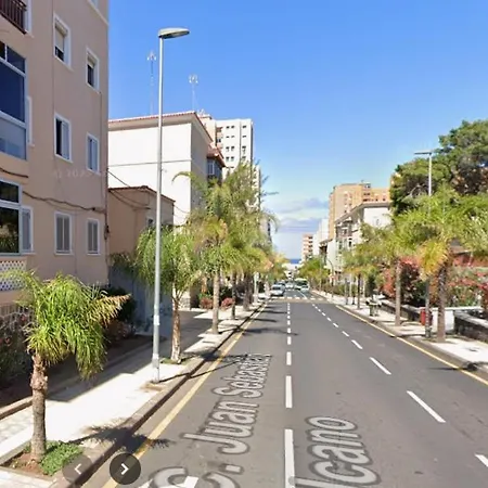 Elcano 8 سانتا كروز دي تينيريف